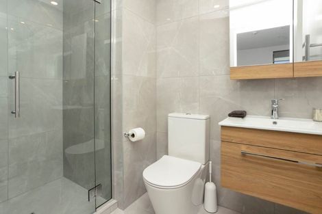 Photo of property in 106/9 Madeira Lane, Grafton, Auckland, 1023