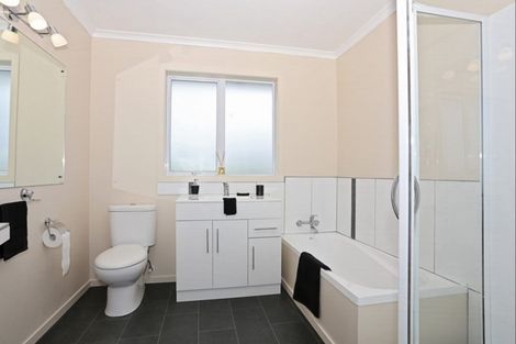 Photo of property in 1 Manapouri Street, Strathern, Invercargill, 9812