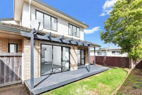 Photo of property in 1/12 Fairview Road, Papatoetoe, Auckland, 2025