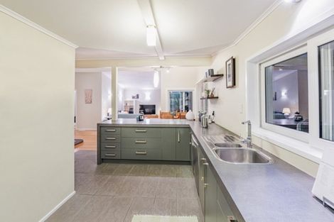 Photo of property in 2/27 Elliott Avenue, Bayview, Auckland, 0629