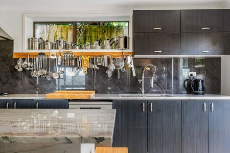 Photo of property in 1/1 Sharon Road, Waiake, Auckland, 0630