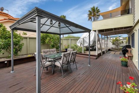 Photo of property in 3 Bermuda Place, One Tree Point, 0118