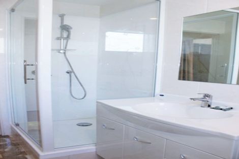 Photo of property in 23a Lyttelton Avenue, Forrest Hill, Auckland, 0620