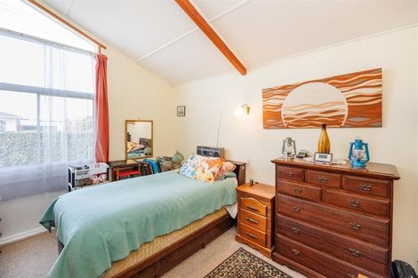 Photo of property in 14 Totara Street, Marton, 4710