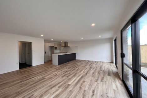 Photo of property in 8 Steppe Drive, Ramarama, 2579