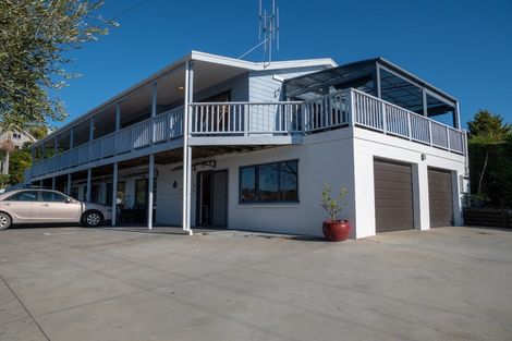 Photo of property in 33 Cable Bay Block Road, Cable Bay, 0420