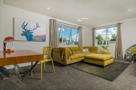 Photo of property in 35 Aberley Road, Schnapper Rock, Auckland, 0632