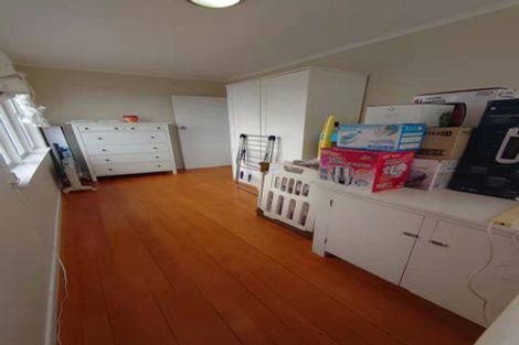 Photo of property in 1/9 Titoki Street, Te Atatu Peninsula, Auckland, 0610