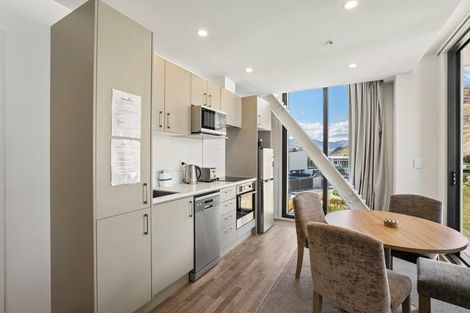 Photo of property in Wyndham Gardens Apartments, 30 Red Oaks Drive, Frankton, Queenstown, 9300