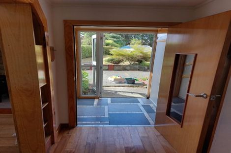 Photo of property in 26 Porterfield Street, Macandrew Bay, Dunedin, 9014