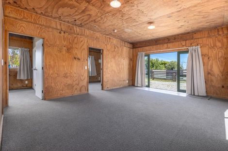 Photo of property in 20 Te Manuao Road, Otaki, 5512