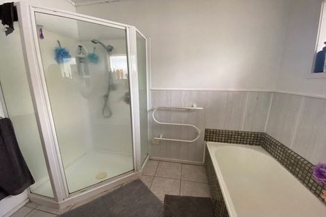 Photo of property in 679 East Coast Road, Browns Bay, Auckland, 0630