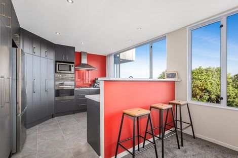 Photo of property in 73 Viewmont Drive, Harbour View, Lower Hutt, 5010