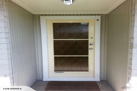 Photo of property in 2/28 Oakland Avenue, Papatoetoe, Auckland, 2025