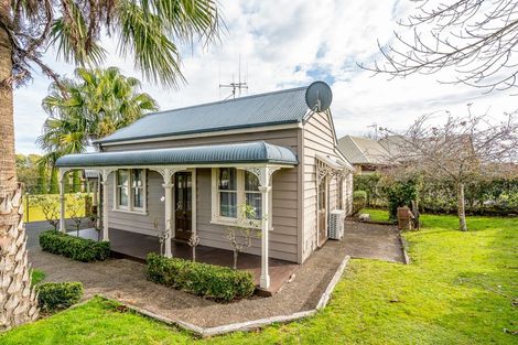 Photo of property in 1 Knighton Road, Hillcrest, Hamilton, 3216