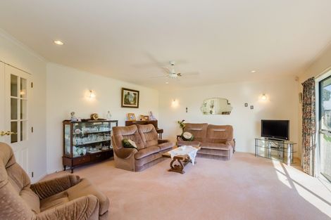 Photo of property in 76 Parata Street, Waikanae, 5036