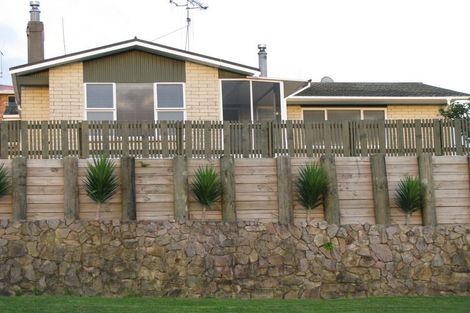 Photo of property in 2a Mana Street, Otumoetai, Tauranga, 3110