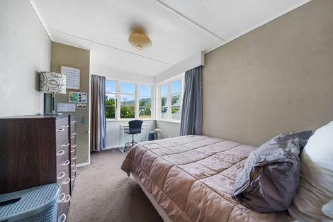 Photo of property in 50 Guthrie Street, Waterloo, Lower Hutt, 5011