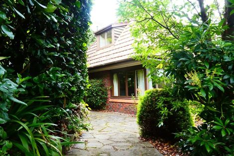 Photo of property in 32 Shandon Road, Vauxhall, Dunedin, 9013