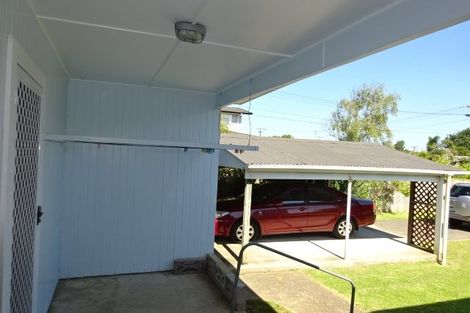 Photo of property in 37 Mcintyre Road, Mangere Bridge, Auckland, 2022