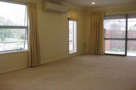 Photo of property in 15 Camberwell Place Avonhead Christchurch City