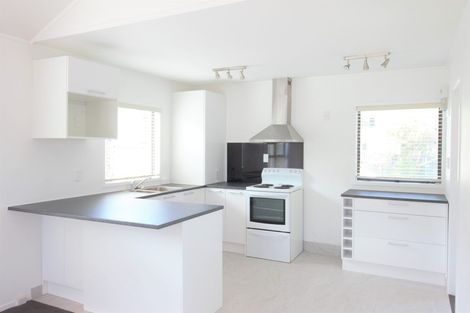 Photo of property in 1/19 Tree View Avenue, Glenfield, Auckland, 0629