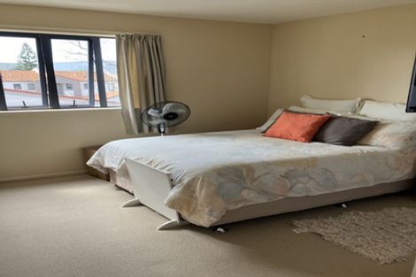 Photo of property in 1/21 Armoy Drive, East Tamaki, Auckland, 2016