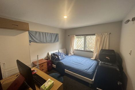 Photo of property in 2/41 College Road, Northcote, Auckland, 0627