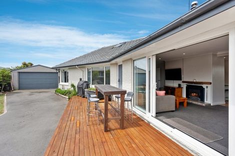 Photo of property in 82 Effingham Street, North New Brighton, Christchurch, 8083