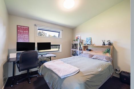 Photo of property in 5/454 Stoney Creek Road, Kelvin Grove, Palmerston North, 4470