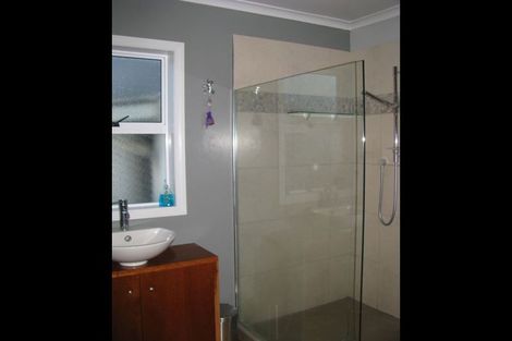 Photo of property in 2a Mana Street, Otumoetai, Tauranga, 3110