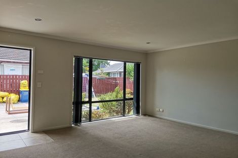 Photo of property in 38 Durham Street, Te Atatu Peninsula, Auckland, 0610