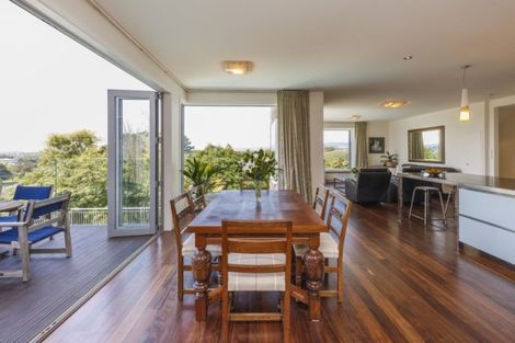 Photo of property in 51 The Strand, Fitzherbert, Palmerston North, 4410