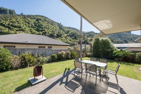 Photo of property in 4 Cummins Street, The Brook, Nelson, 7010