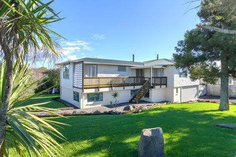 Photo of property in 18 Lavelle Road, Henderson, Auckland, 0612