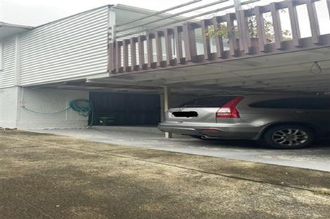 Photo of property in 209a Sturges Road, Henderson, Auckland, 0612