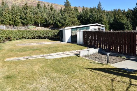 Photo of property in 10 Black Peak Road, Omarama, 9412