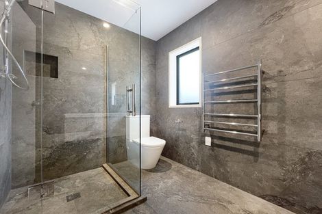 Photo of property in Peninsula Primary School, 61 Wharf Road, Te Atatu Peninsula, Auckland, 0610