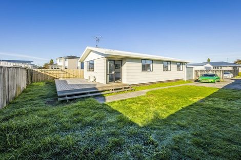 Photo of property in 2/35 Hill Crescent, Papakura, 2110