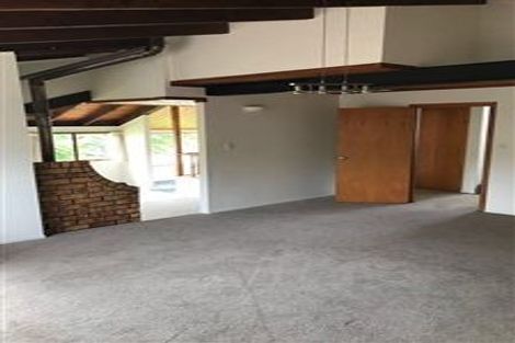 Photo of property in 9 Marina View Drive, West Harbour, Auckland, 0618