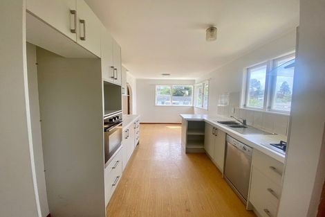 Photo of property in 84 Salamanca Road, Sunnynook, Auckland, 0620