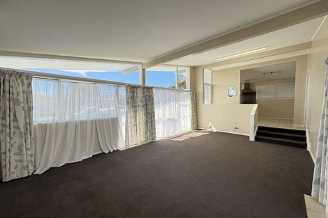 Photo of property in 12 Redwood Drive, Massey, Auckland, 0614