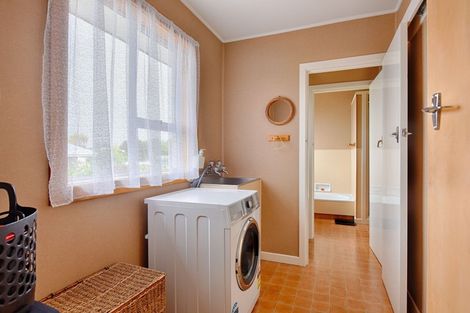 Photo of property in 18 Frank Street, Gore, 9710