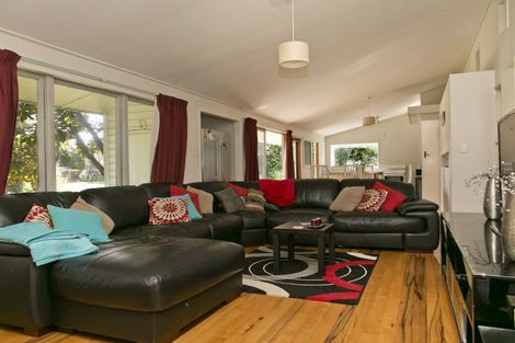 Photo of property in 18 Saint James Street, Richmond Heights, Taupo, 3330