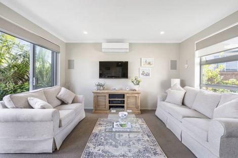 Photo of property in 12 Arbors Track, Silverdale, 0932