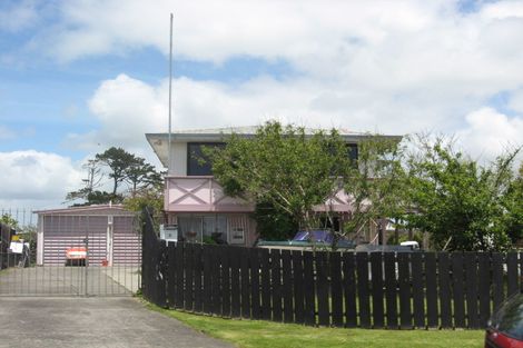 Photo of property in 8 Kopara Place, Clendon Park, Auckland, 2103