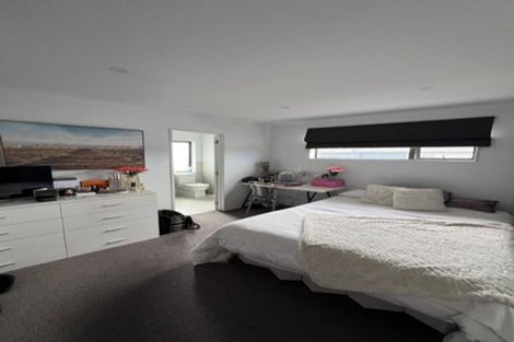 Photo of property in 49 Mettam Drive, Swanson, Auckland, 0614