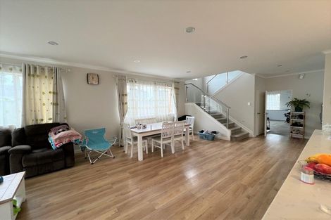 Photo of property in 14a Domain Road, Weymouth, Auckland, 2103