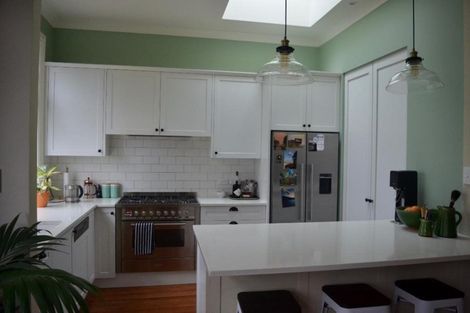 Photo of property in 15 George Street, Thorndon, Wellington, 6011