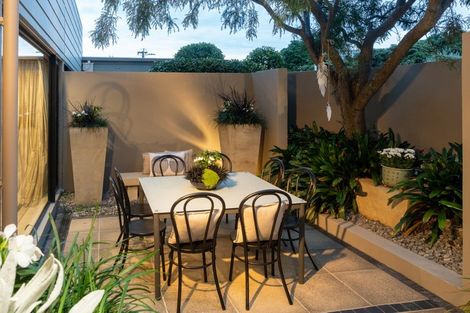 Photo of property in Highwic, 3/32 Hobson Street, Thorndon, Wellington, 6011